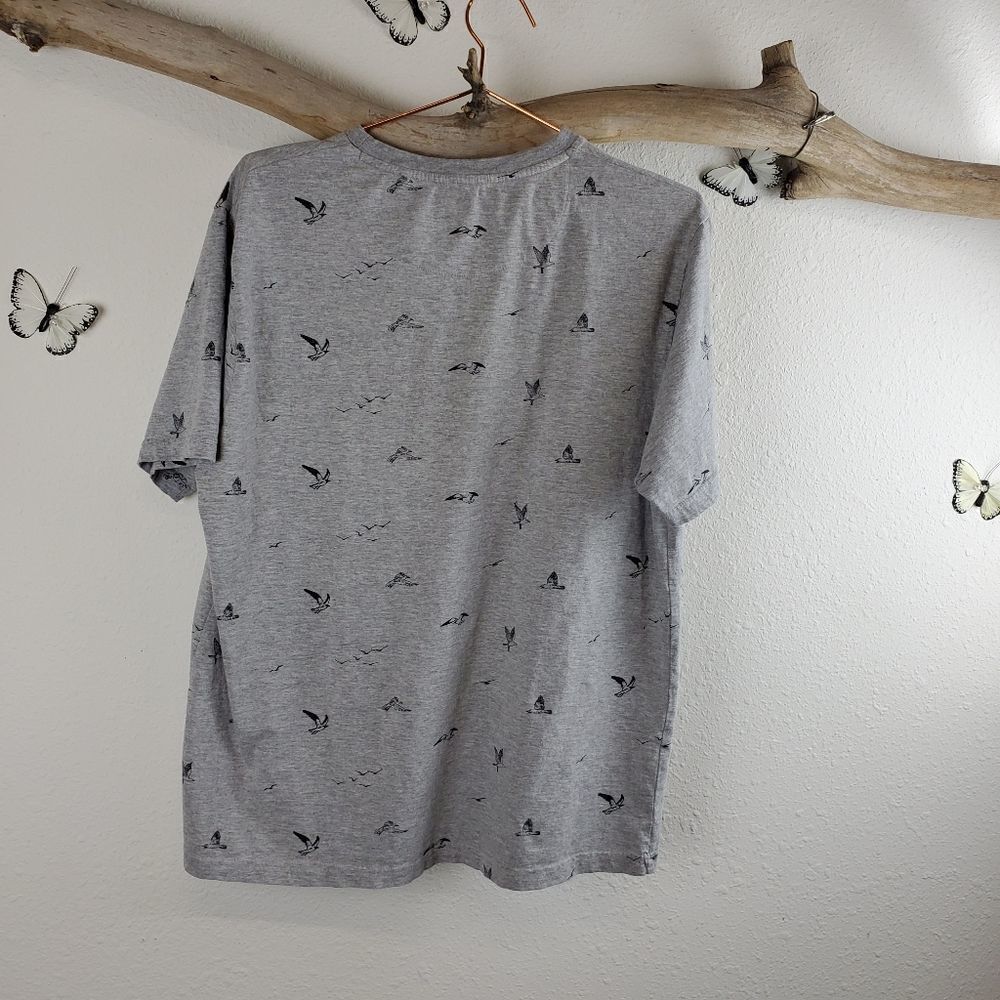 Cactus man gray seagull print short sleeve tee